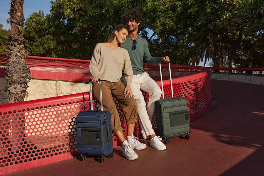 Jakie wymiary ma bagaż podręczny do samolotu, aby uniknąć problemów?