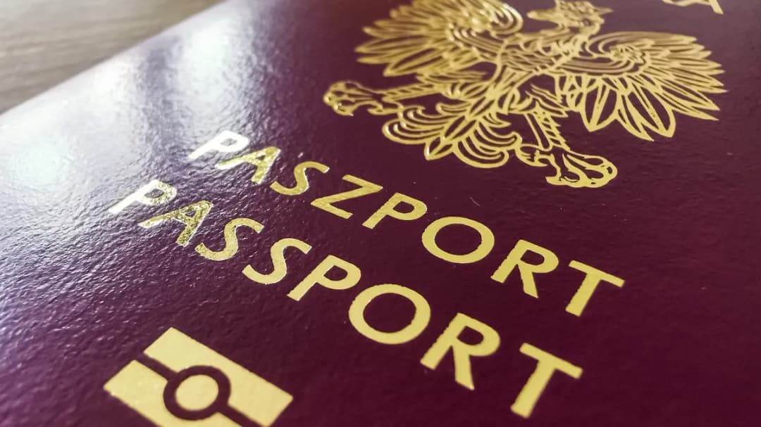 Ile naprawdę kosztuje paszport dla dorosłego? Sprawdź aktualne ceny i opłaty