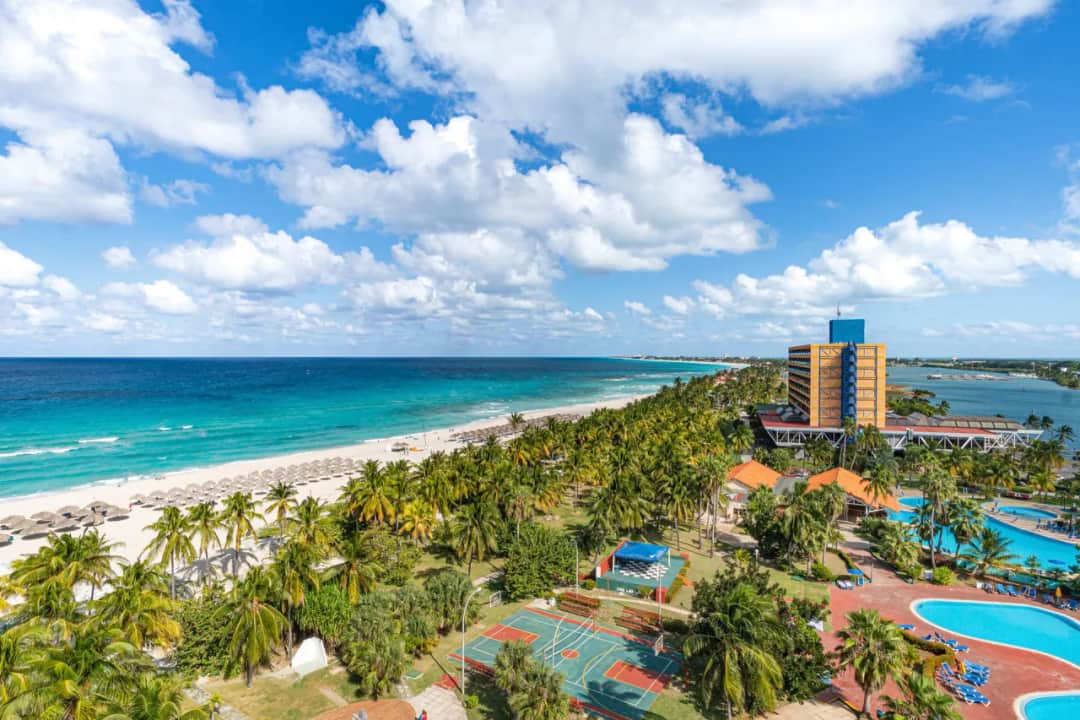 Kiedy jechać na Kubę? Poznaj najlepsze okresy i unikaj huraganów