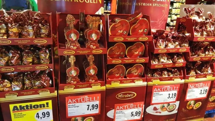 Co warto przywieźć z austrii – najlepsze pamiątki i lokalne specjały