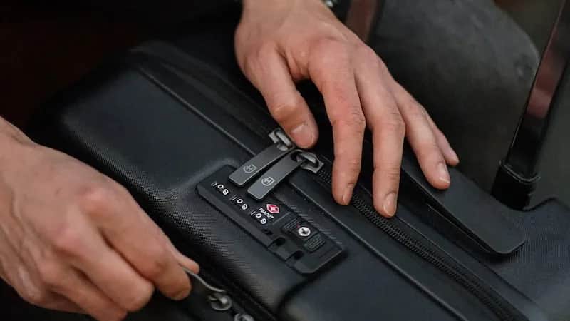 Co spakować do bagażu rejestrowanego, aby uniknąć problemów na lotnisku